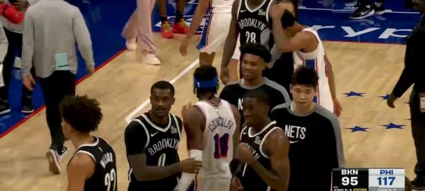 半岛体育活动-教练战术争锋，篮球战场风起云涌的简单介绍