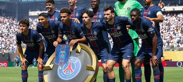 半岛体育网站入口-包含皇马-胜巴黎，欧冠小组出线悬念重重的词条