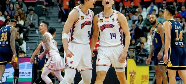 半岛体育官方-球队表现稳定，连续击败强敌