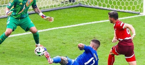 半岛体育链接-瑞士队被捷克队淘汰，晋级前景堪忧