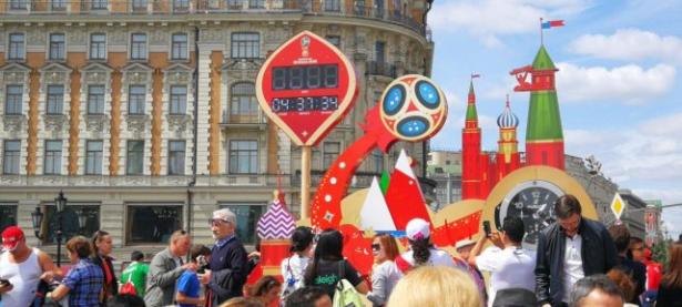 半岛体育教练-欧国联赛新季开幕战引爆球迷热情