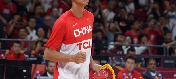 半岛体育网页版登录入口-易建联成为中国男篮史上第一位离开NBA的巨星