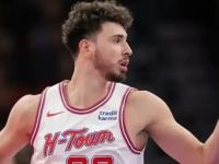 半岛体育官方-包含快船后卫因伤离场，球队小组件缺阵迎战火箭，困难重重的词条