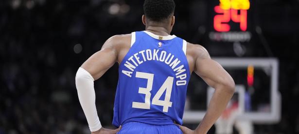 半岛体育登录入口-包含开拓者主场擒下雄鹿，继续领跑西部的词条