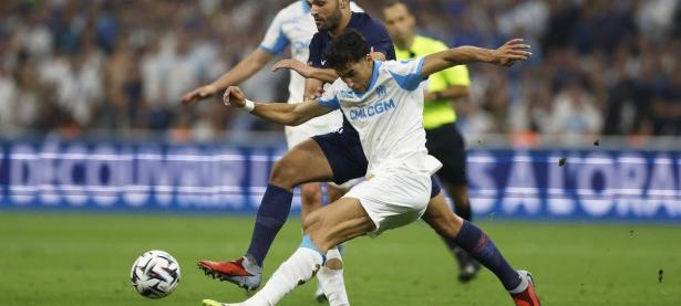 半岛体育app下载-包含阿贾克斯客场连胜，全队信心高涨向着进军决赛之路进发的词条