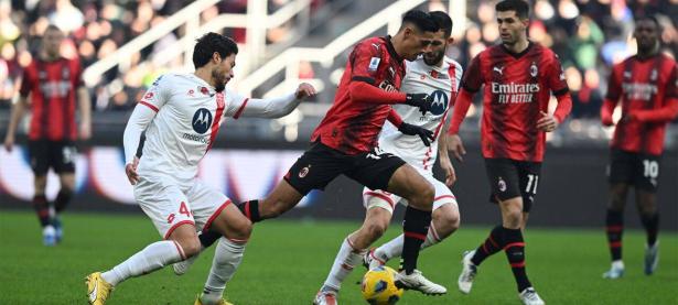 半岛体育培训-瓦伦西亚主场不敌AC米兰，意甲球队实力雄厚