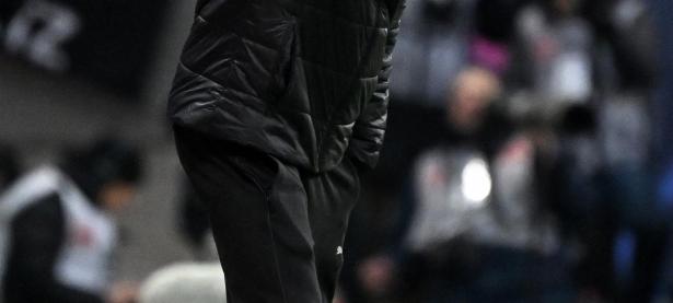 半岛体育教练-法兰克福主场告捷，击败汉诺威，德甲比赛胜利在握