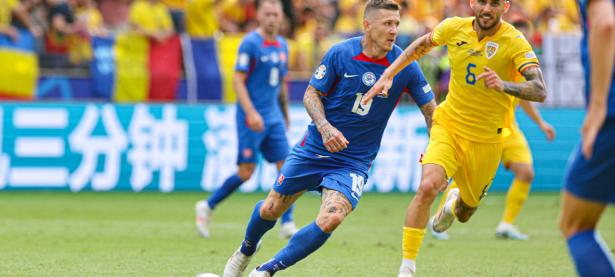 半岛体育网址-包含斯洛伐克队实现惊魂大逆转，晋级欧洲杯资格赛！的词条