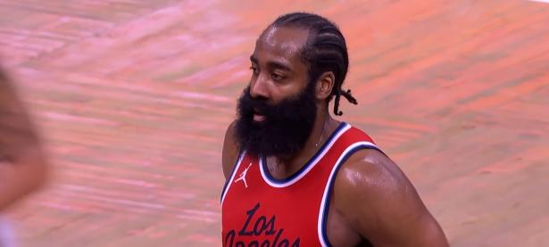 半岛体育官网-魔术球队防守成为突出亮点，篮板优势明显的简单介绍