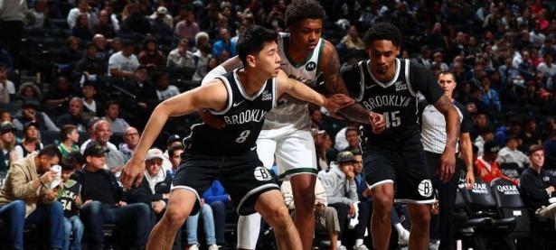 半岛体育在线-南特胜摩纳哥，硬仗难分胜负的简单介绍