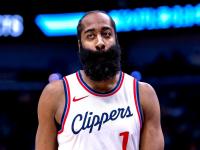 半岛体育注册-爵士绝杀快船，战绩继续领先西部