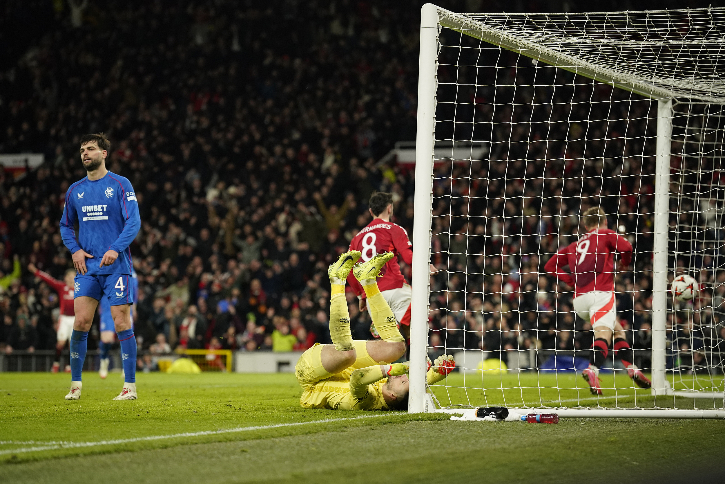 曼联-遭遇塞维利亚逆转,悲情出局的简单介绍 曼联-遭遇塞维利亚逆转,悲情出局的简单介绍