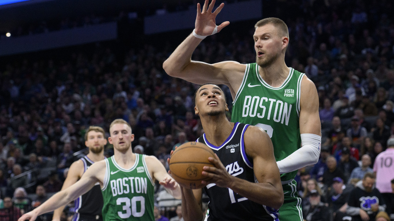 凯尔特人在客场大胜尼克斯,领袖独木难支 凯尔特人在客场大胜尼克斯,领袖独木难支