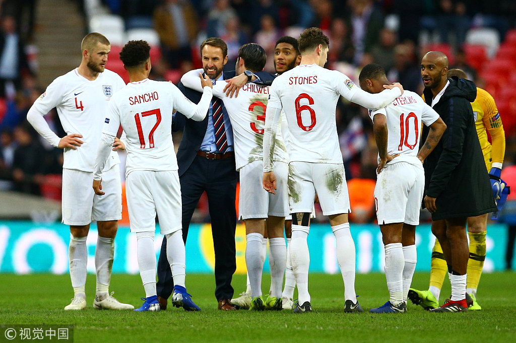 包含保加利亚与科索沃争夺胜利,小组排名激烈竞争的词条 包含保加利亚与科索沃争夺胜利,小组排名激烈竞争的词条