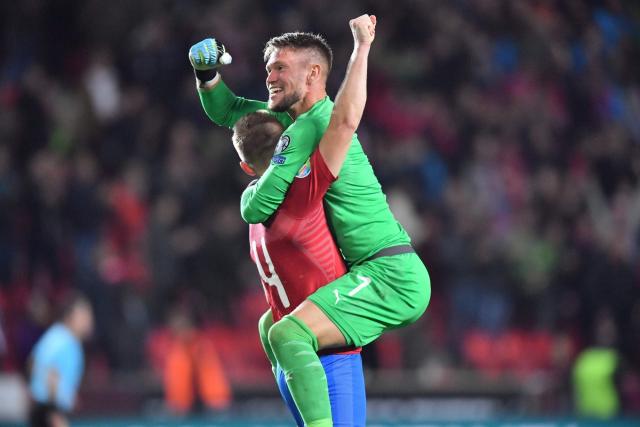 包含保加利亚与科索沃争夺胜利,小组排名激烈竞争的词条 包含保加利亚与科索沃争夺胜利,小组排名激烈竞争的词条