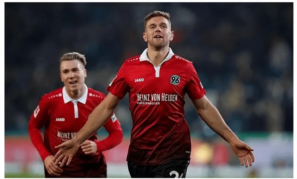 关于柏林赫塔客场赢得胜利欢乐不断的信息 关于柏林赫塔客场赢得胜利欢乐不断的信息