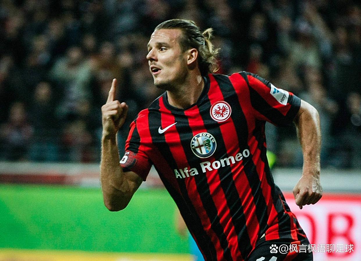 关于法兰克福球员集体受伤，主帅面临首发调整难题的信息