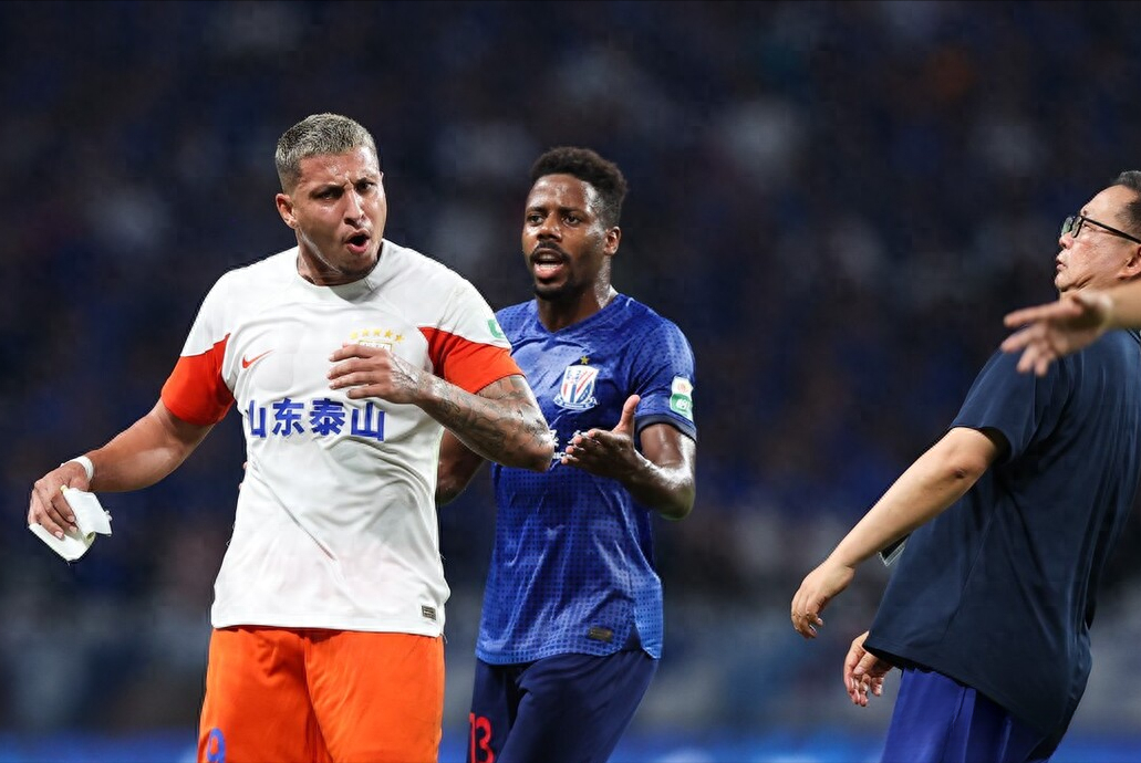 申花后防线严阵以待，保住胜利大局的简单介绍