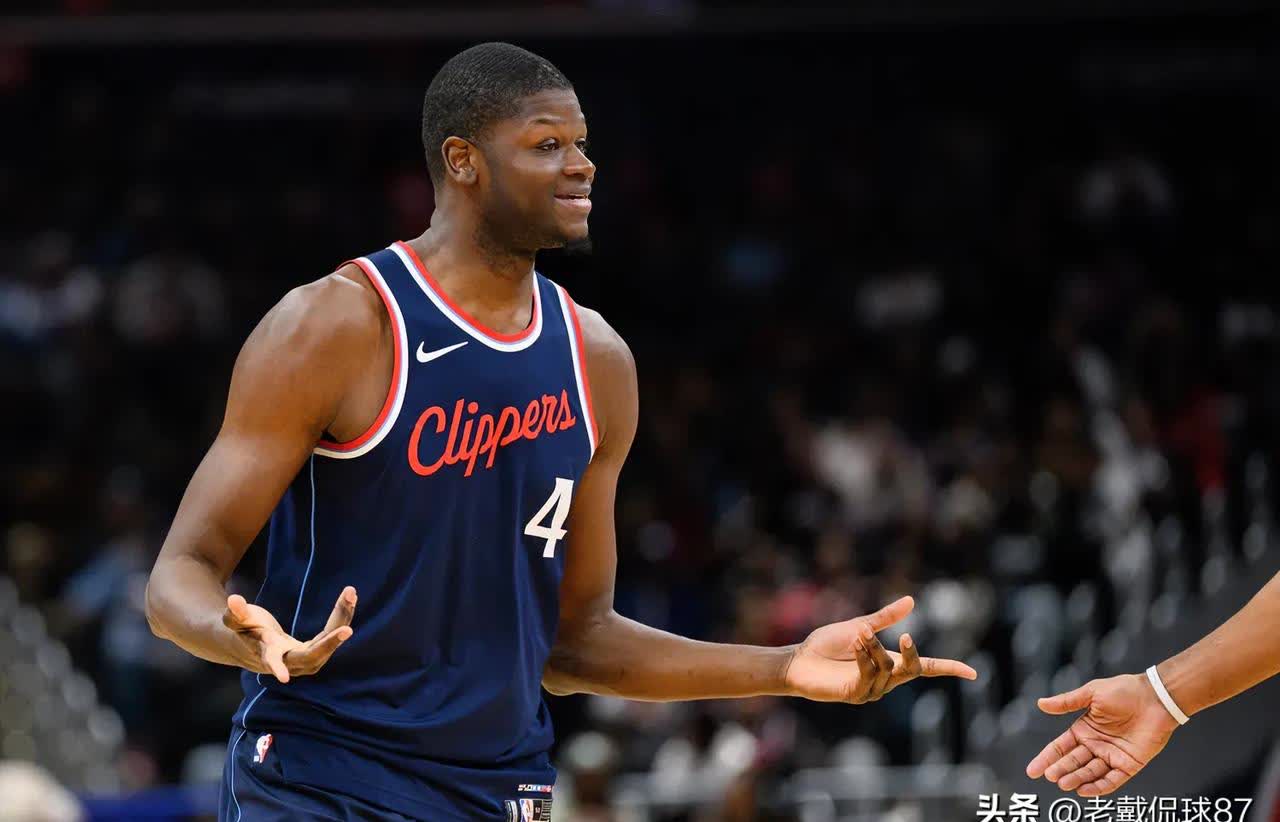 快船再胜公牛，东部霸主实力横扫