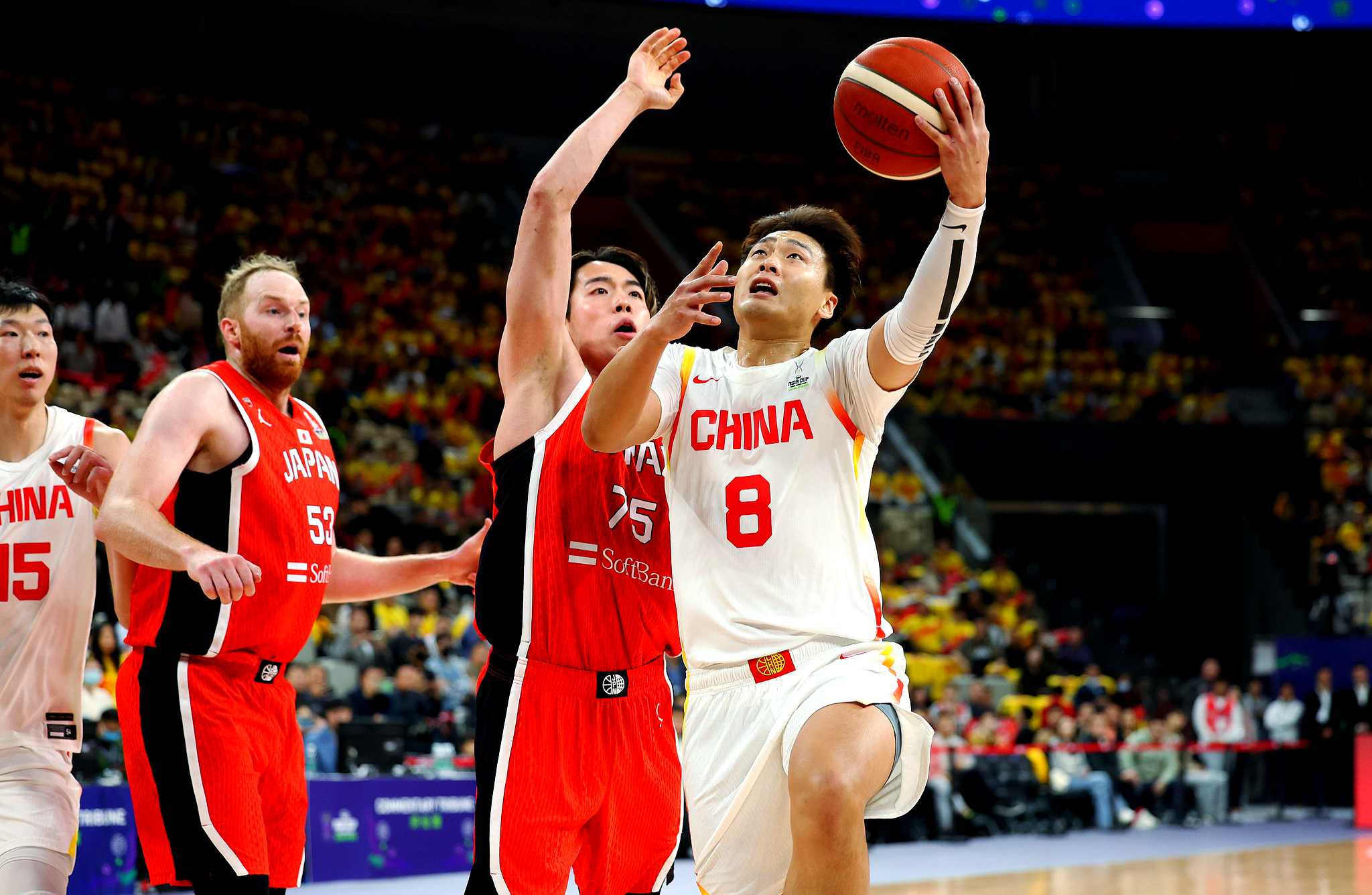 江苏男篮战绩不佳,调整战术备战未来 江苏男篮战绩不佳,调整战术备战未来