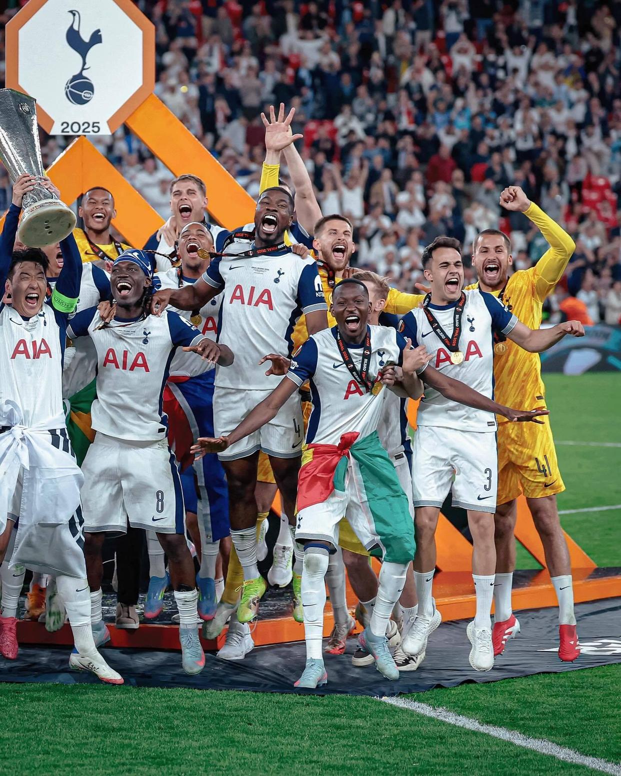 包含热刺前锋凯恩传射建功，助球队击败对手的词条