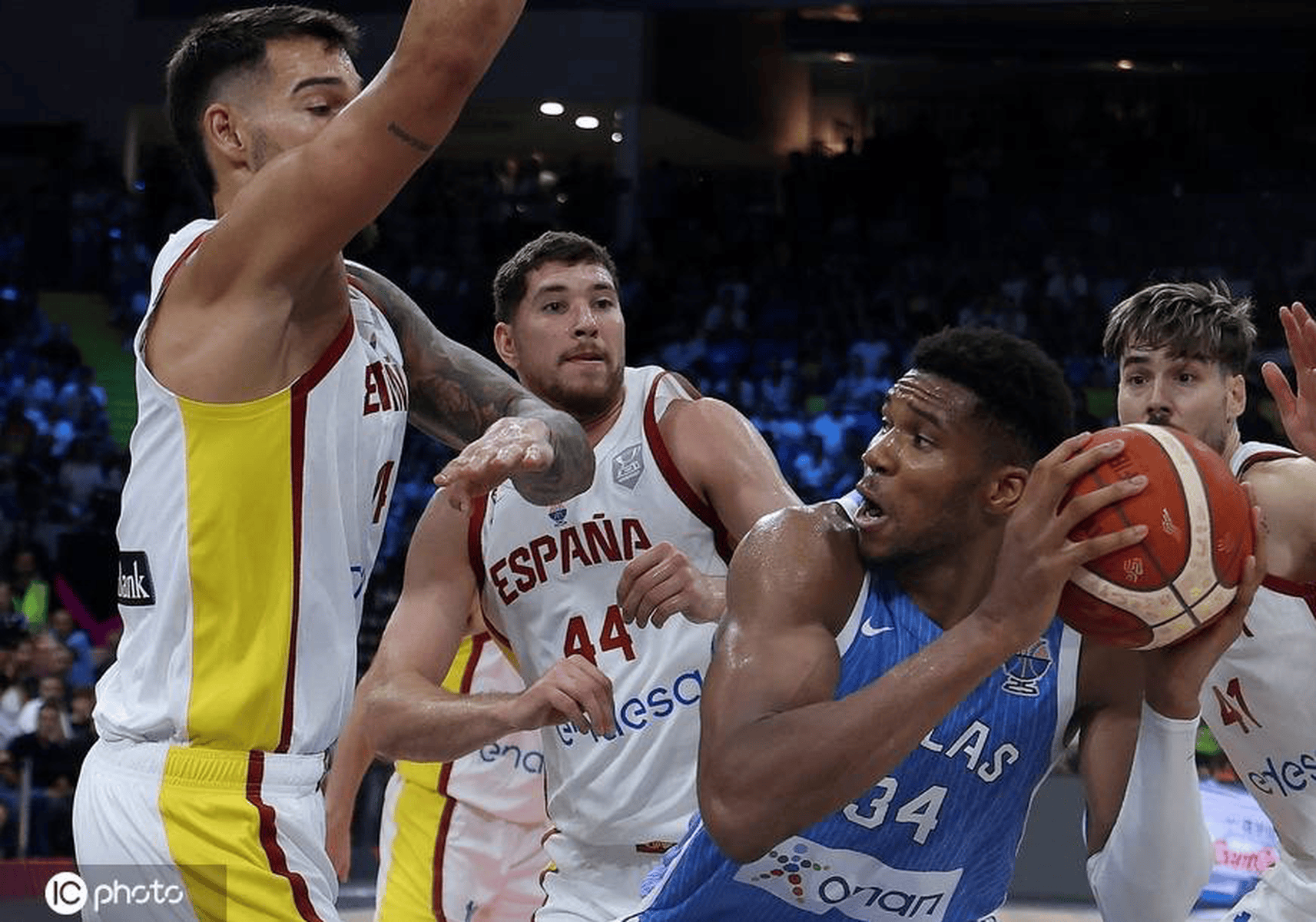 西班牙力克希腊,晋级欧洲杯决赛圈的简单介绍 西班牙力克希腊,晋级欧洲杯决赛圈的简单介绍