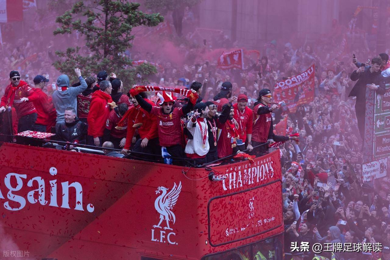 包含利物浦客负曼城,榜首位置稍有摇摆的词条 包含利物浦客负曼城,榜首位置稍有摇摆的词条