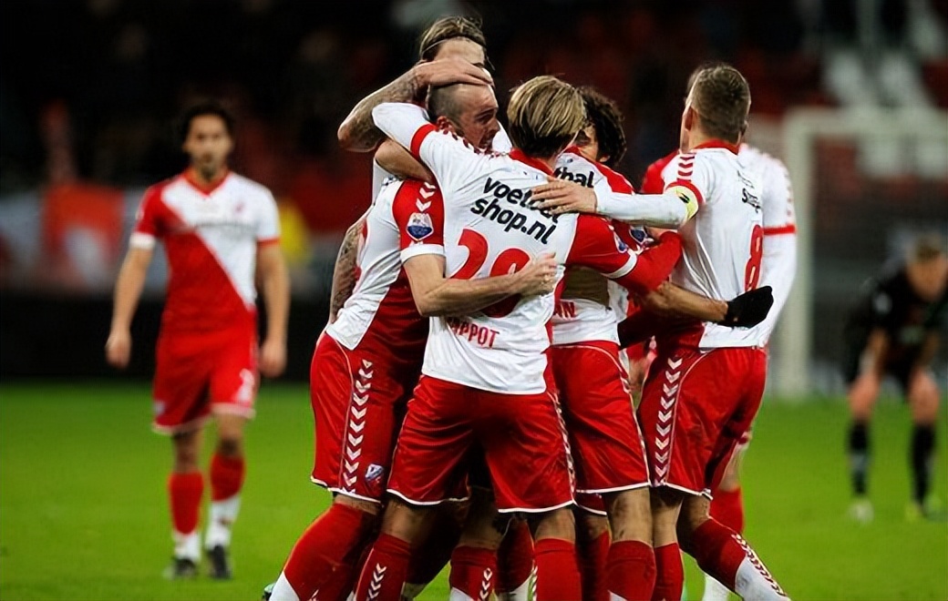 欧国联比赛赛事紧张，强队对决燃情开战