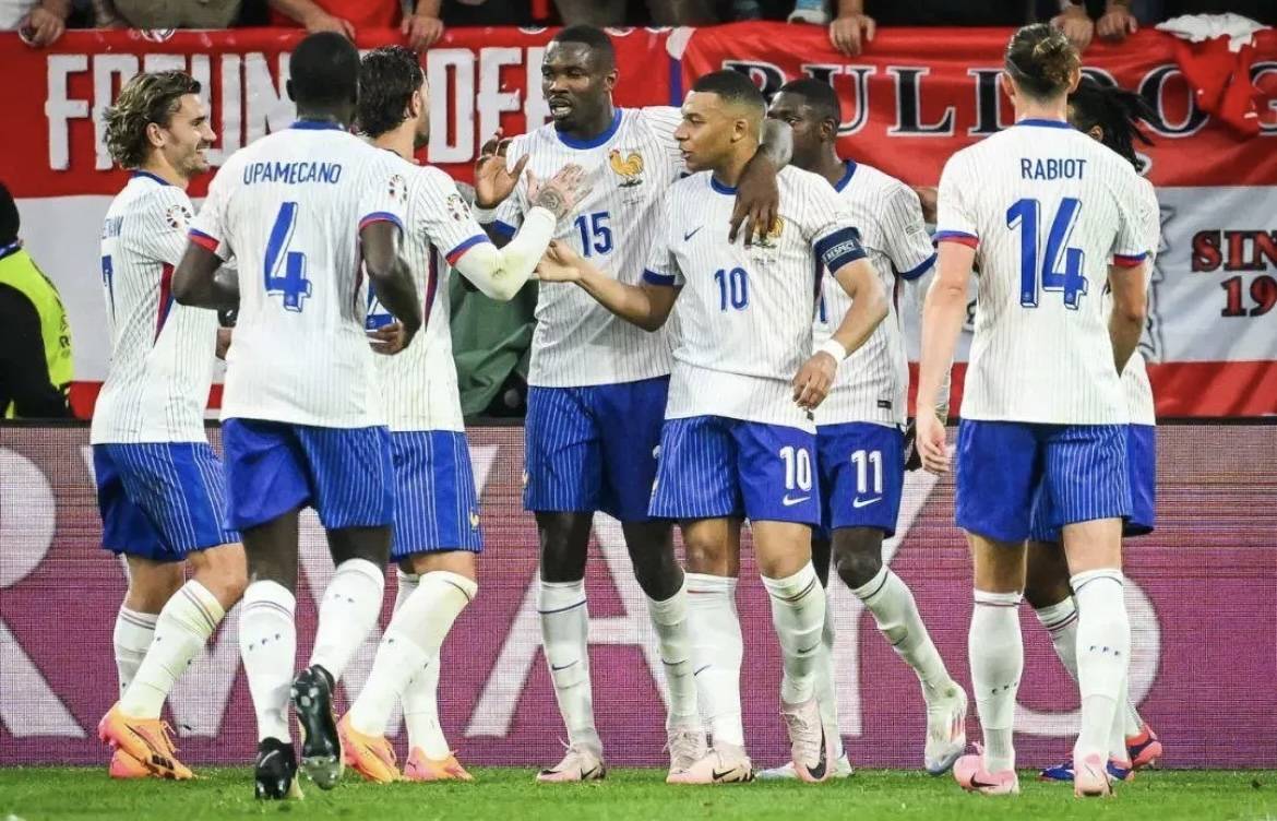 悬念揭晓！斯洛文尼亚队成功晋级欧洲杯淘汰赛的简单介绍